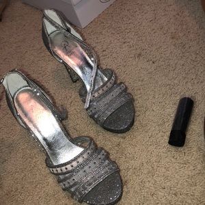 Silver Embellished Adrianna Papell Pump Heel.